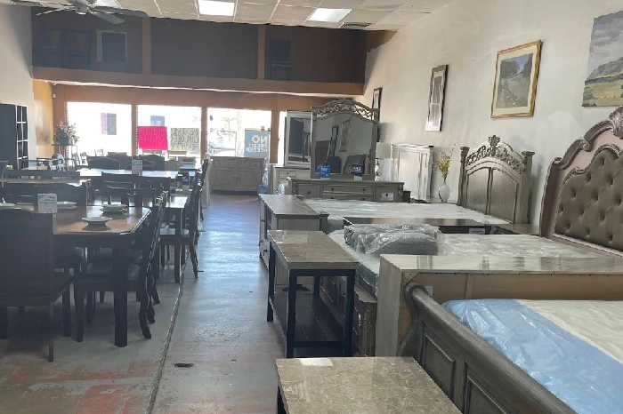 Furniture Store in Somerton, AZ
